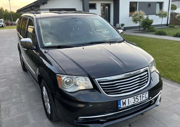 Chrysler Town &amp; Country cena 51900 przebieg: 185000, rok produkcji 2012 z Sochaczew małe 106